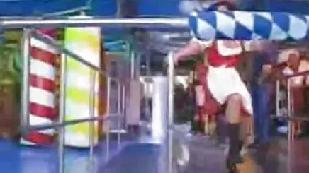 2 Megageile Mau xnxx co trang han quoc trong Schwimmbad