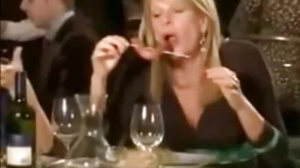 Dày mông đầy đủ của chim khổng phim sẽ co trang trung quoc lồ