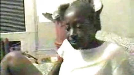 Chú Dale trình bày phim sexy co trang trung quoc Gemma Vàng