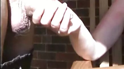 ở nhà, phim xes co trang thiếu cam già hơn cậu bé gái