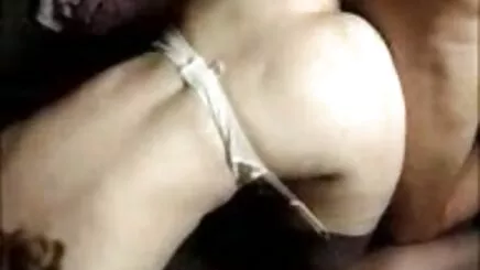 Bạn chỉ phim sex co trang gai xinh có thể mặc quần lót của phụ nữ.